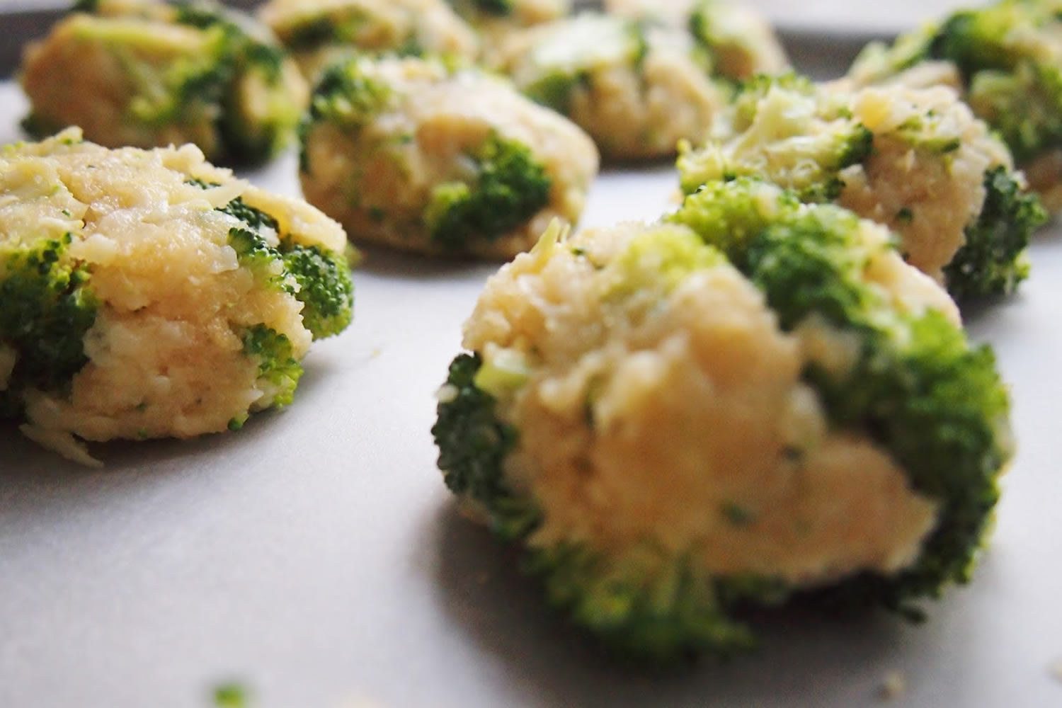 receta vegetariana albóndigas de brócoli